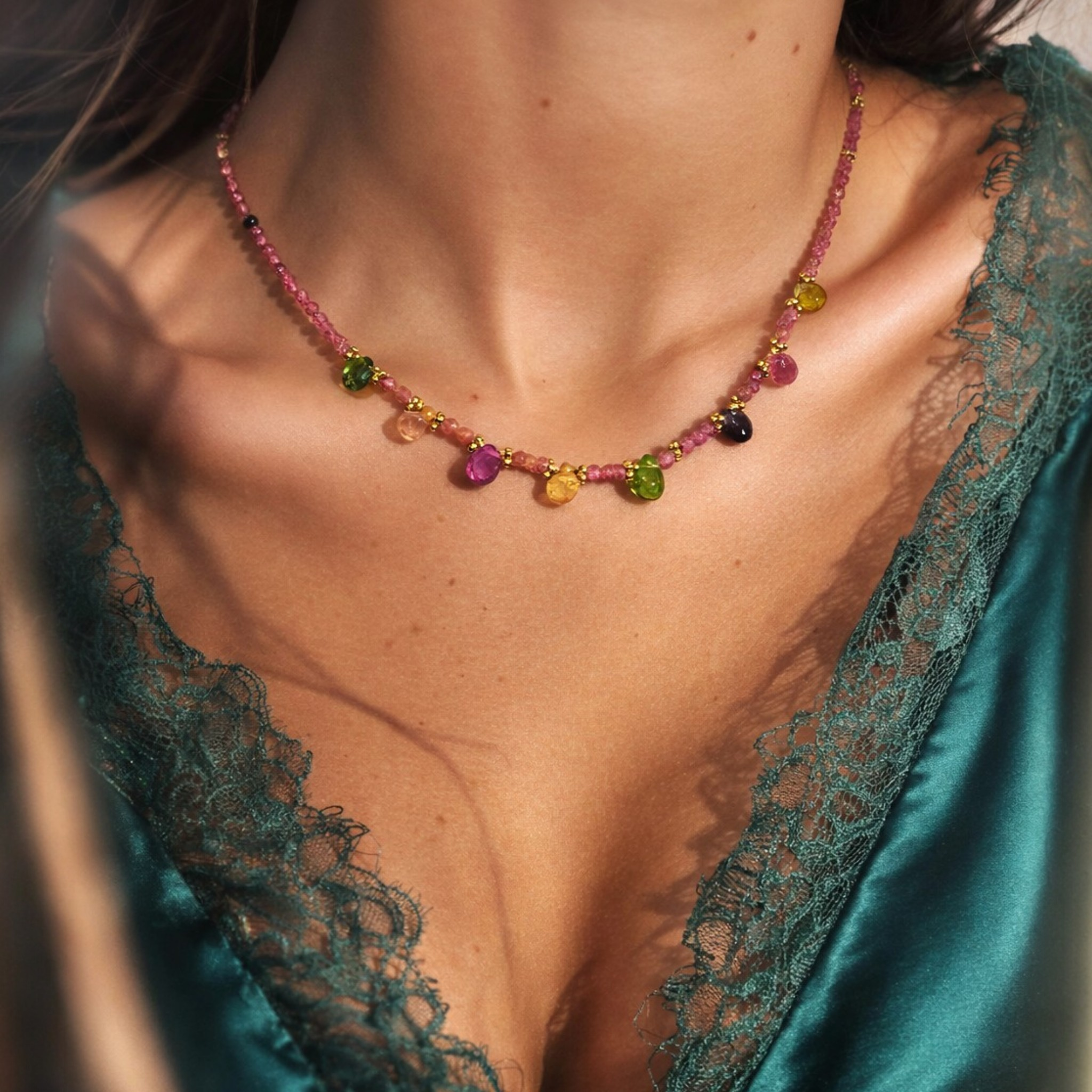 Collier India Tourmalines Roses
