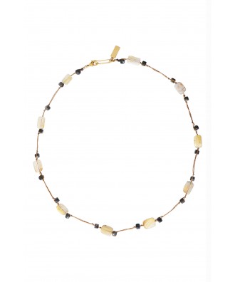 COLLIER COURT PIERRES QUARTZ RUTILE