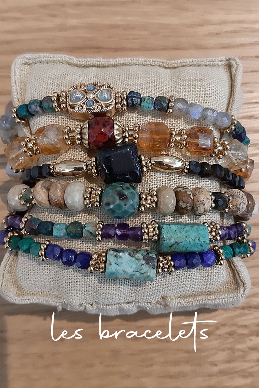 LES BRACELETS